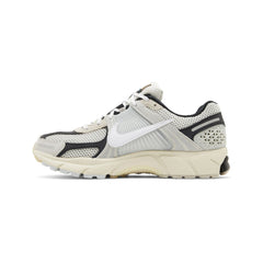 nike_zoom_vomero_5_supersonic_light_bone_black_2023_3