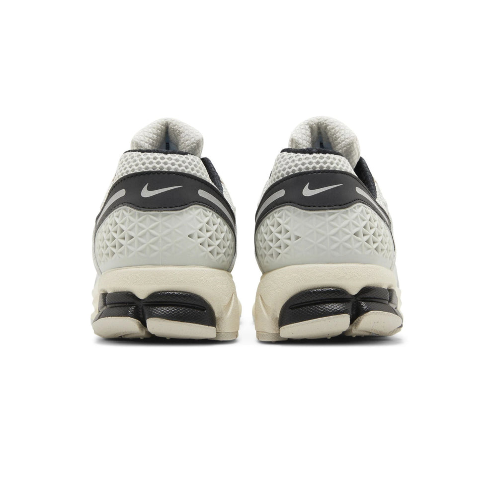 nike_zoom_vomero_5_supersonic_light_bone_black_2023_4