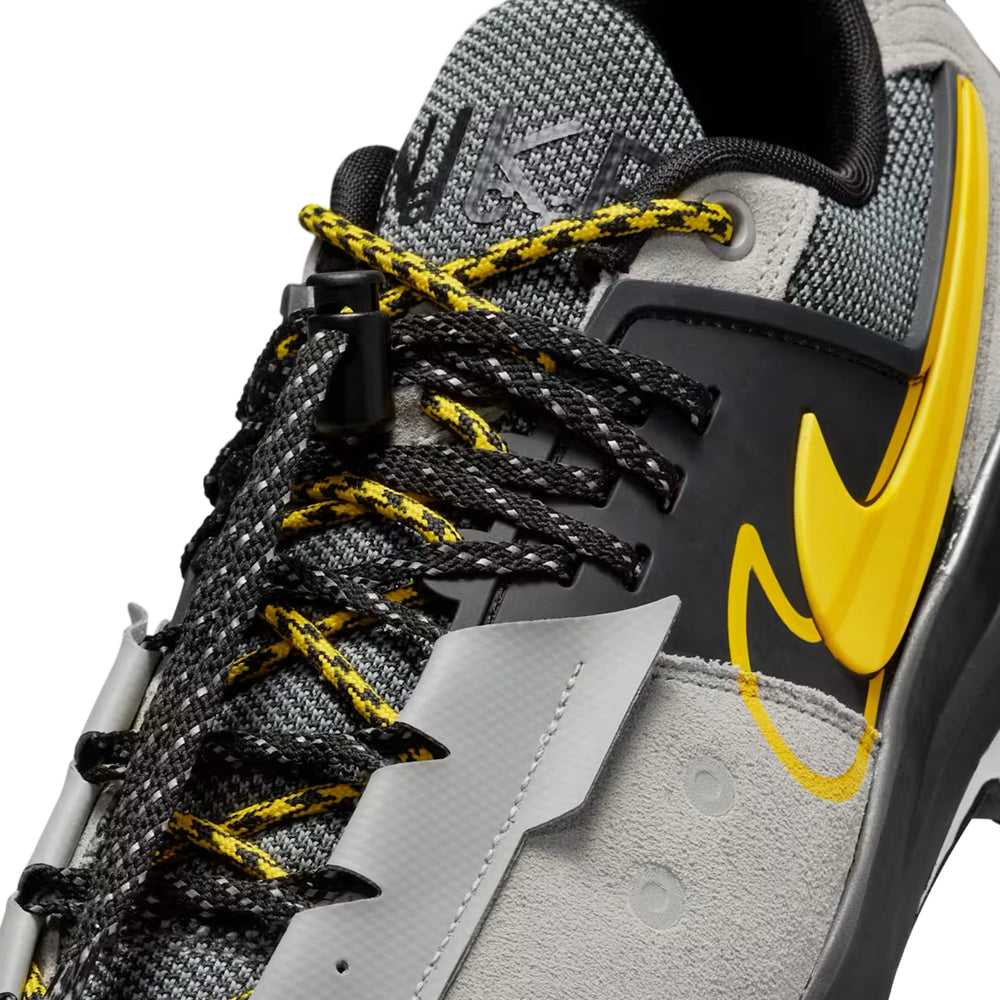 nike_x_sacai_zegamadome_sp_cream_black_yellow_2025_7