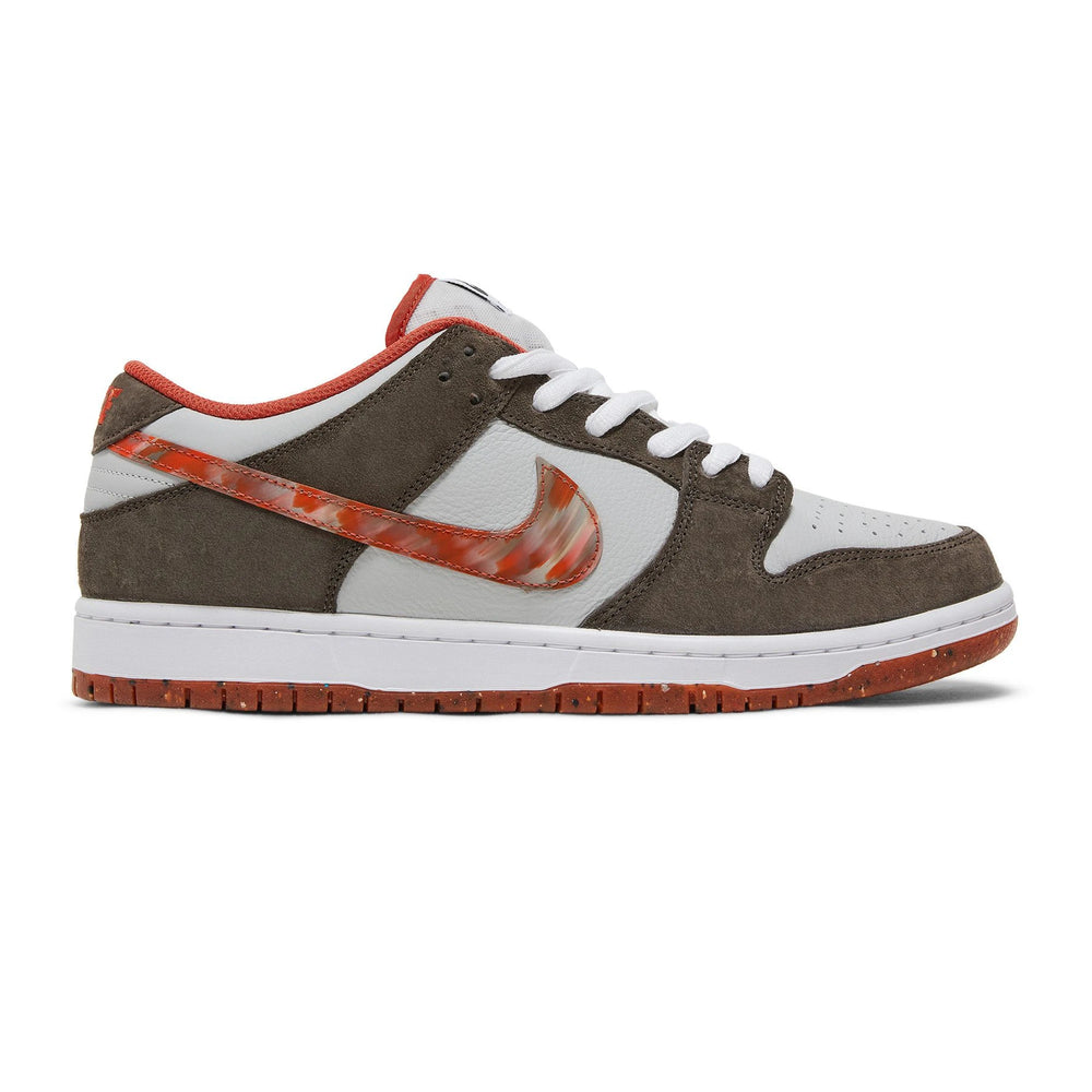 sb_dunk_low_x_crushed_dc_golden_hour_2022_1