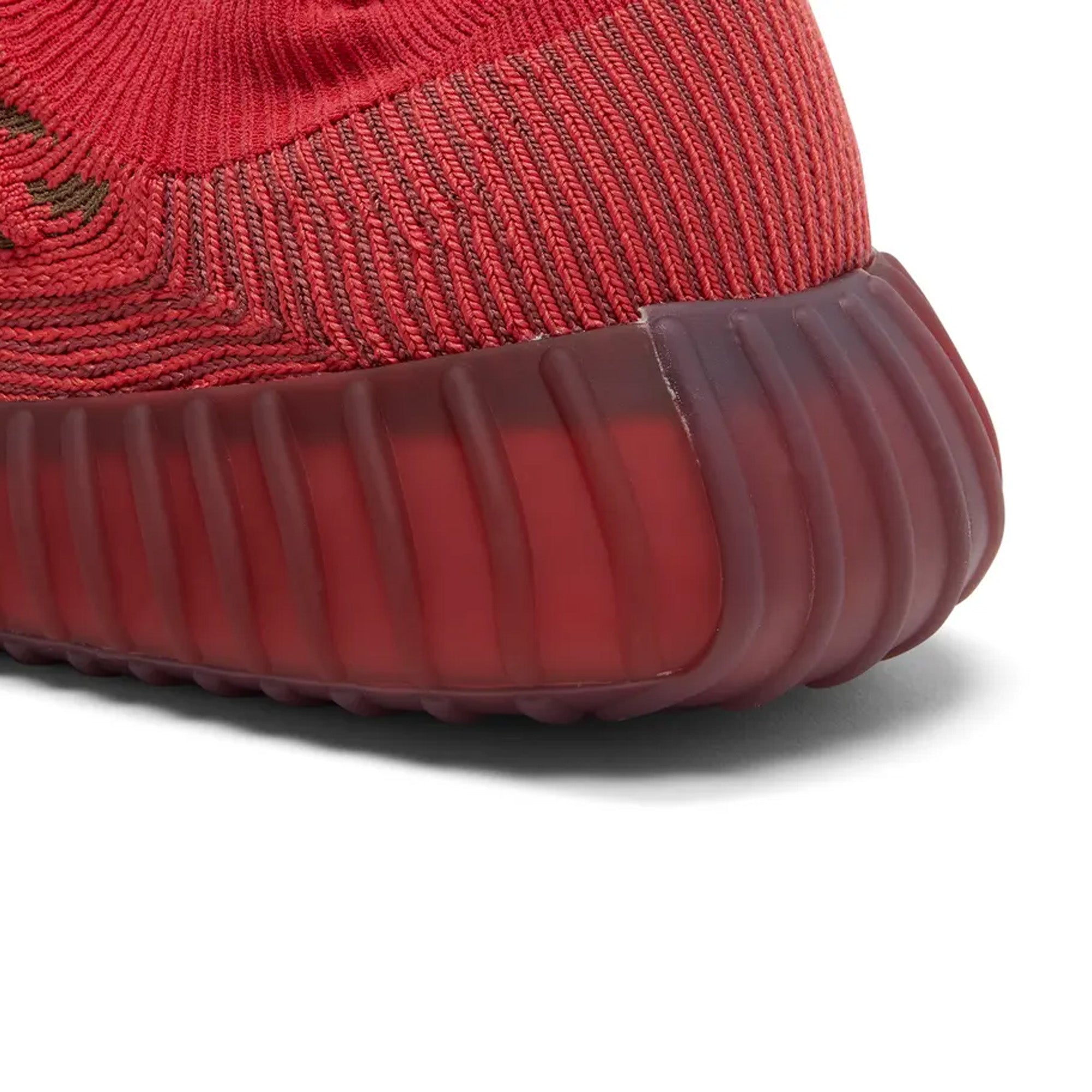 Yeezy-350-V2-CMPCT-‘Slate-Red’-(2022)-heel-close-up