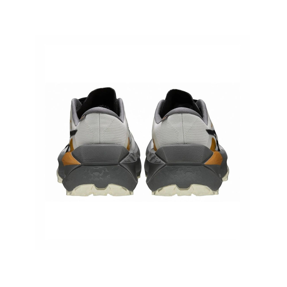 asics_trabuco_max_5_go_cream_carbon_black_2026_4