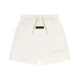 essentials_sweatshort_cloud_dancer_2023_1