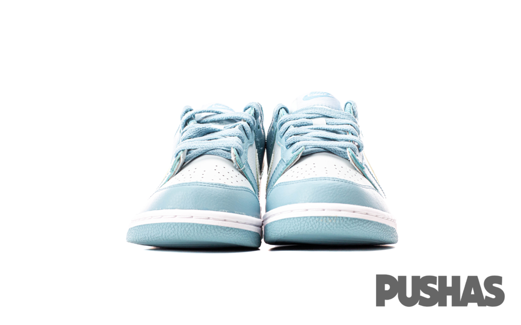 Clear blue 2025 nike shoes