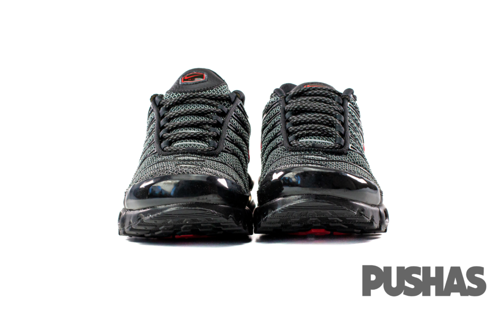 Air max plus - women's black/volt/solar red tn hot sale